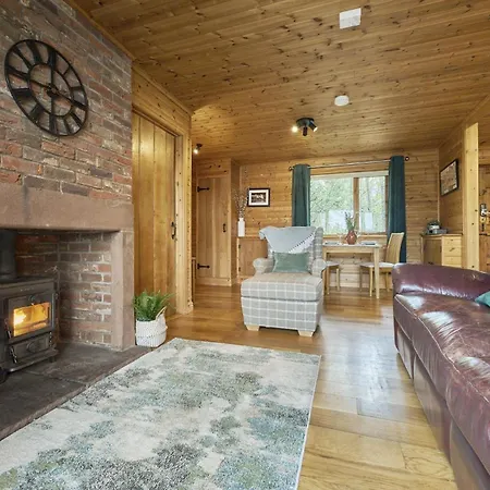 Vakantiehuis Fieldfare With Hot-tub *